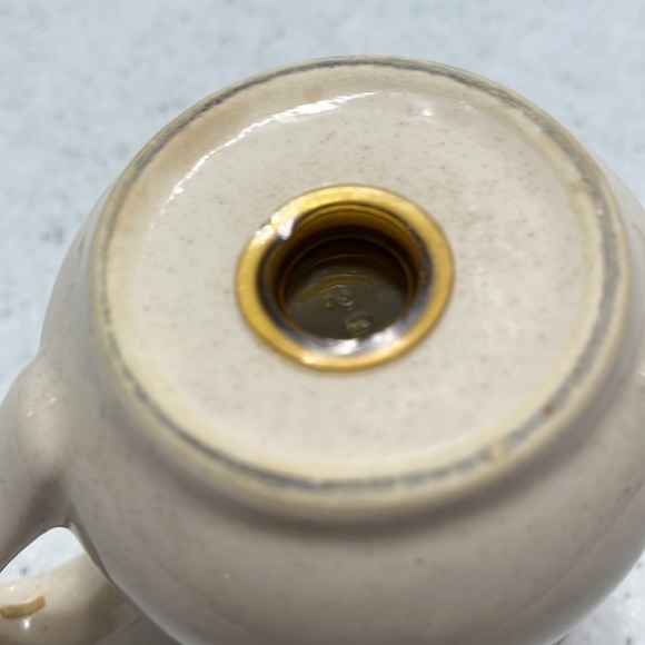 Salt and Pepper Shakers - Picture 7 of 7